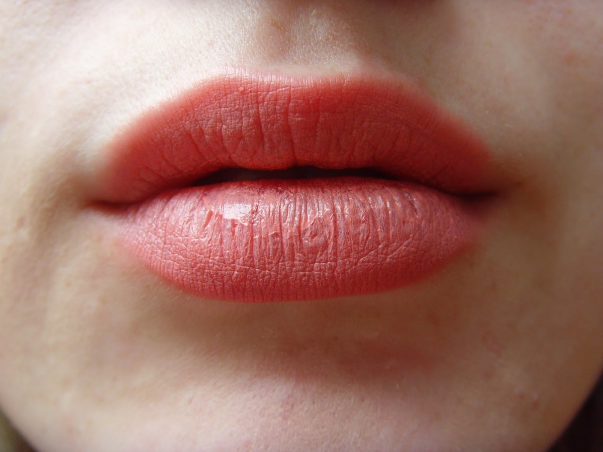 Easy to Apply Chapped Lip Treatment at Home