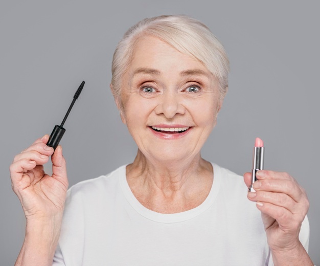 how-to-apply-eye-makeup-for-brown-eyes-over-50